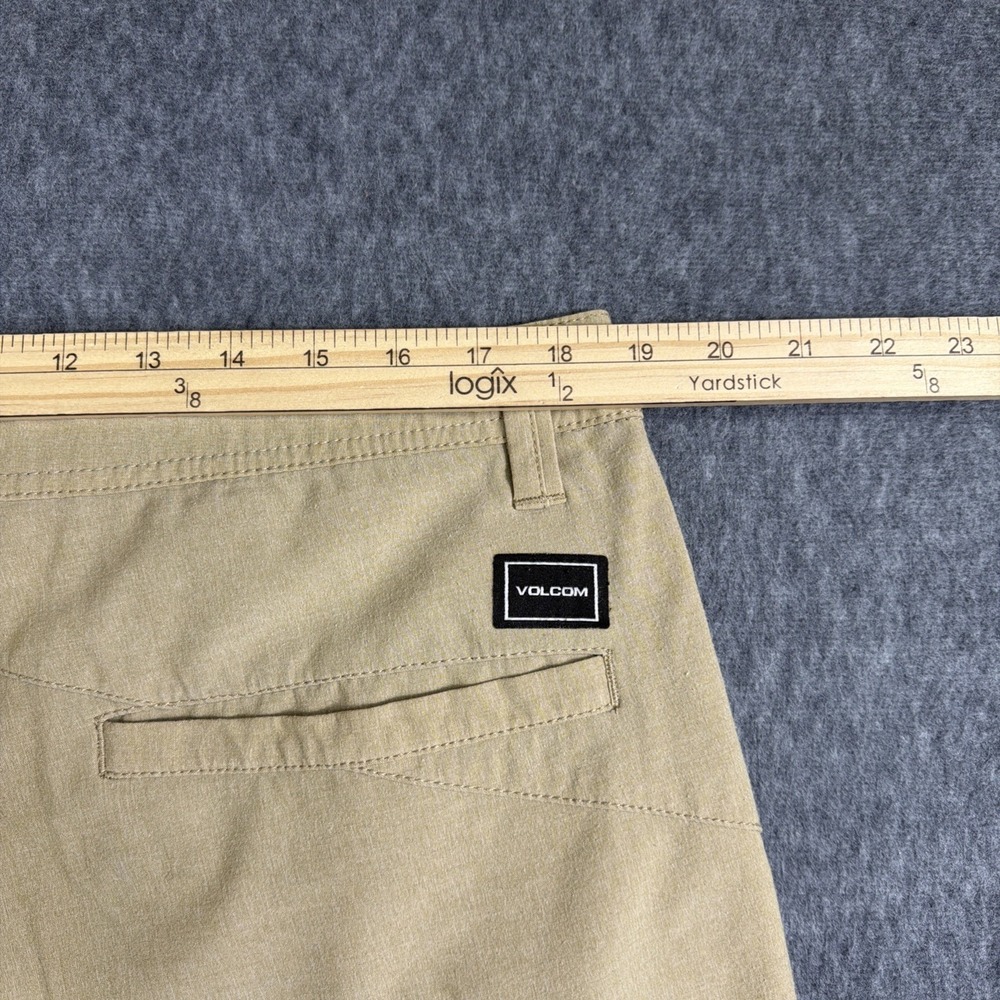 Volcom Surf & Turf Men 36 Tan 4Way Stretch Hybrid Shorts Skate Beach Breathable - Picture 5 of 6